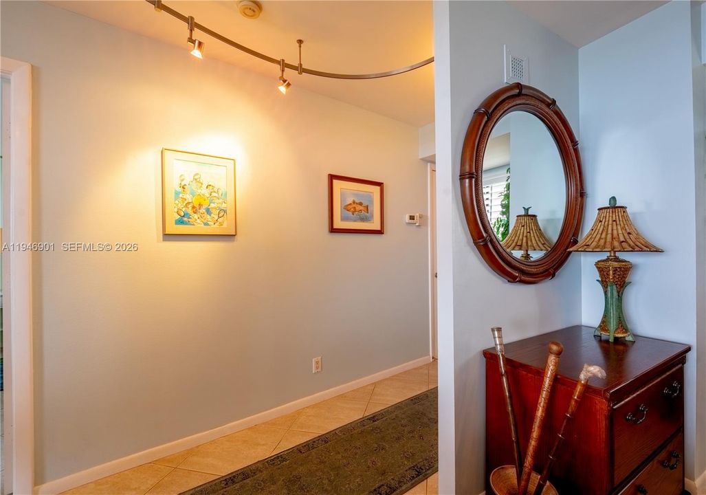 For Rent: $7,500 (2 beds, 2 baths, 1170 Square Feet)