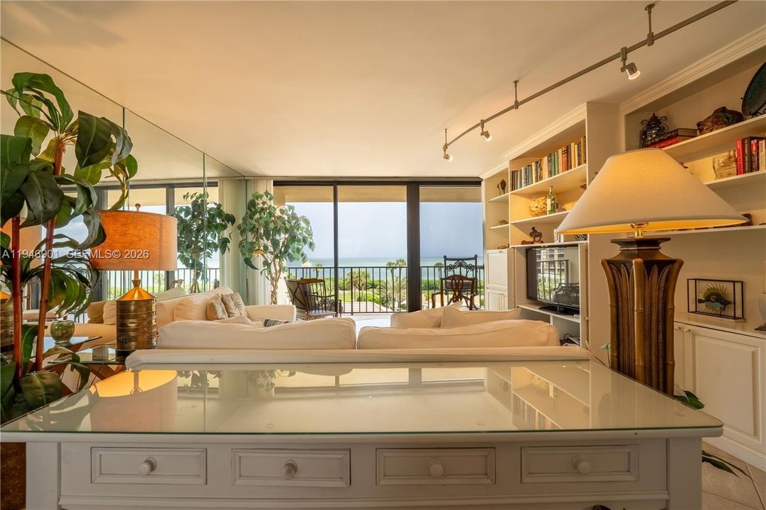 For Rent: $7,500 (2 beds, 2 baths, 1170 Square Feet)
