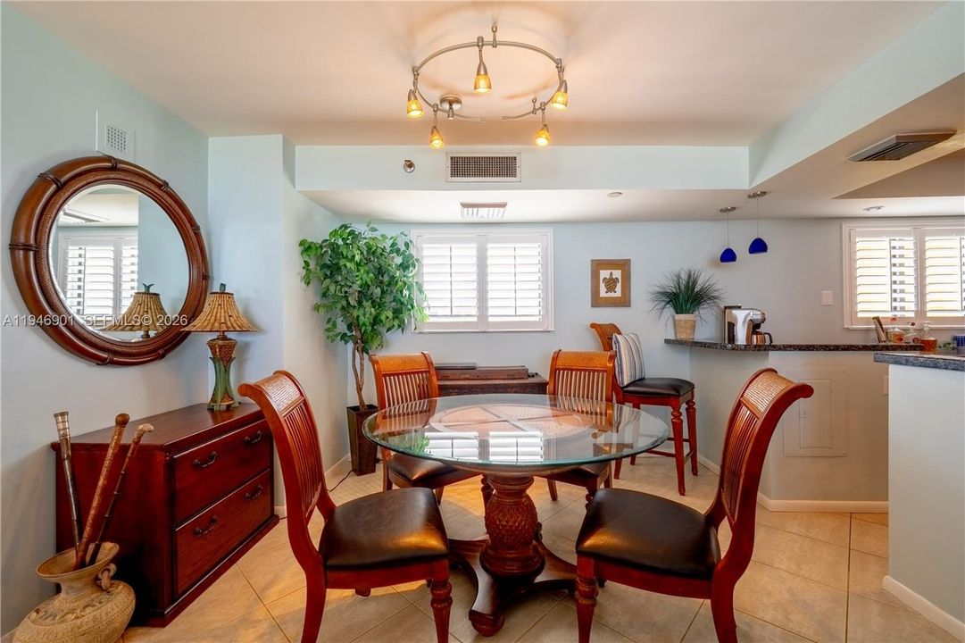 For Rent: $7,500 (2 beds, 2 baths, 1170 Square Feet)