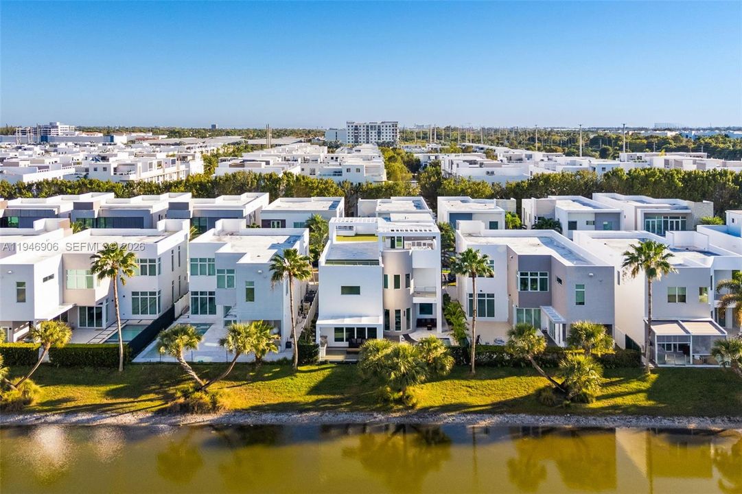 For Sale: $3,460,000 (5 beds, 5 baths, 0 Square Feet)