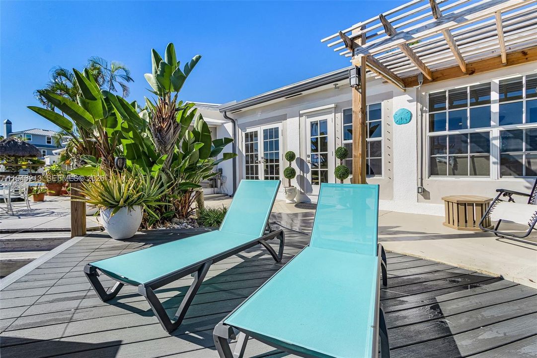 For Sale: $687,500 (2 beds, 2 baths, 0 Square Feet)