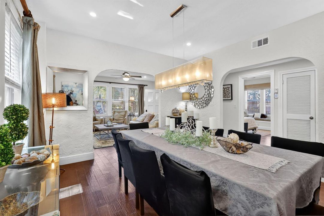 520 34th dining room