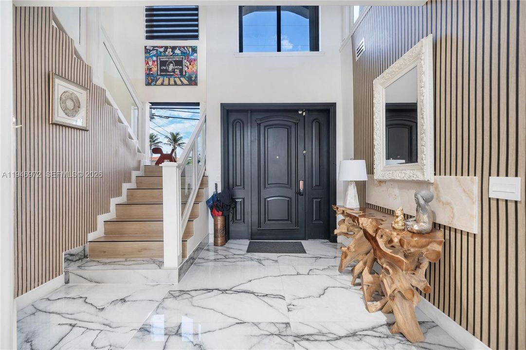 For Sale: $4,950,000 (6 beds, 4 baths, 5658 Square Feet)