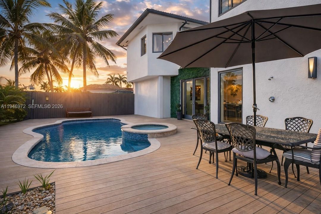 For Sale: $4,950,000 (6 beds, 4 baths, 5658 Square Feet)