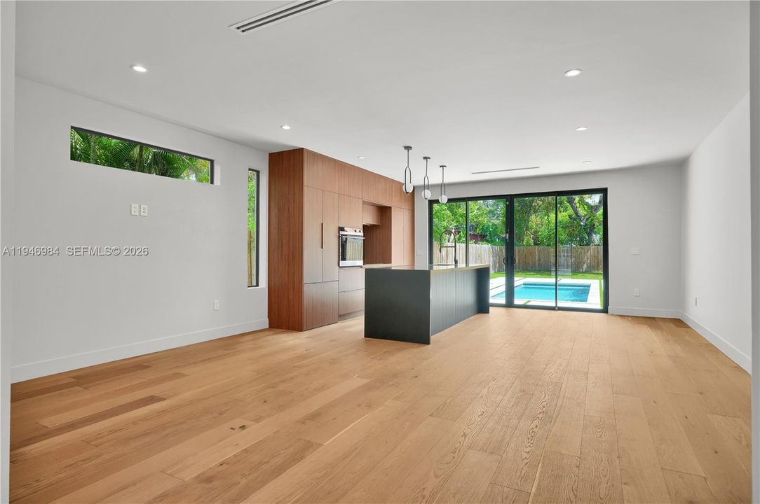 For Sale: $1,299,000 (3 beds, 2 baths, 1723 Square Feet)