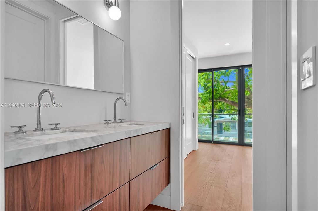 For Sale: $1,299,000 (3 beds, 2 baths, 1723 Square Feet)