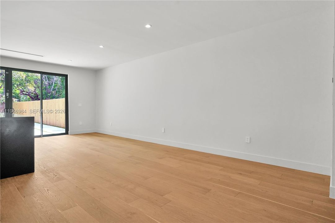 For Sale: $1,299,000 (3 beds, 2 baths, 1723 Square Feet)