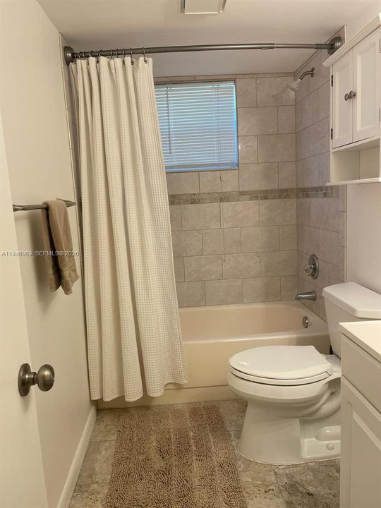 For Sale: $275,000 (2 beds, 2 baths, 1190 Square Feet)