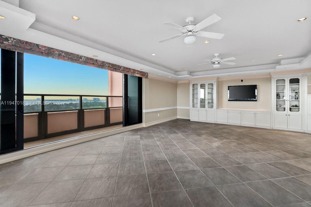 For Sale: $9,900,000 (5 beds, 8 baths, 8280 Square Feet)