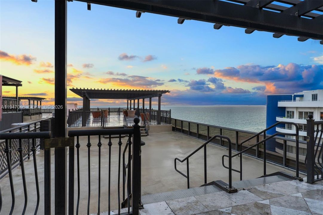 For Sale: $9,900,000 (5 beds, 8 baths, 8280 Square Feet)