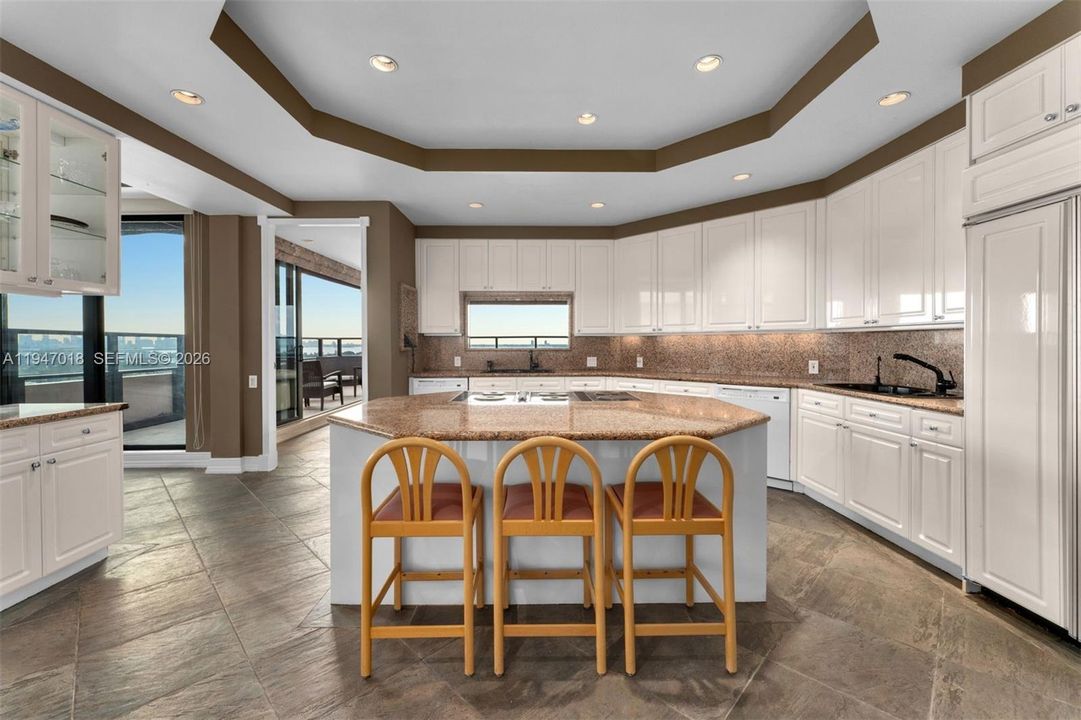 For Sale: $9,900,000 (5 beds, 8 baths, 8280 Square Feet)