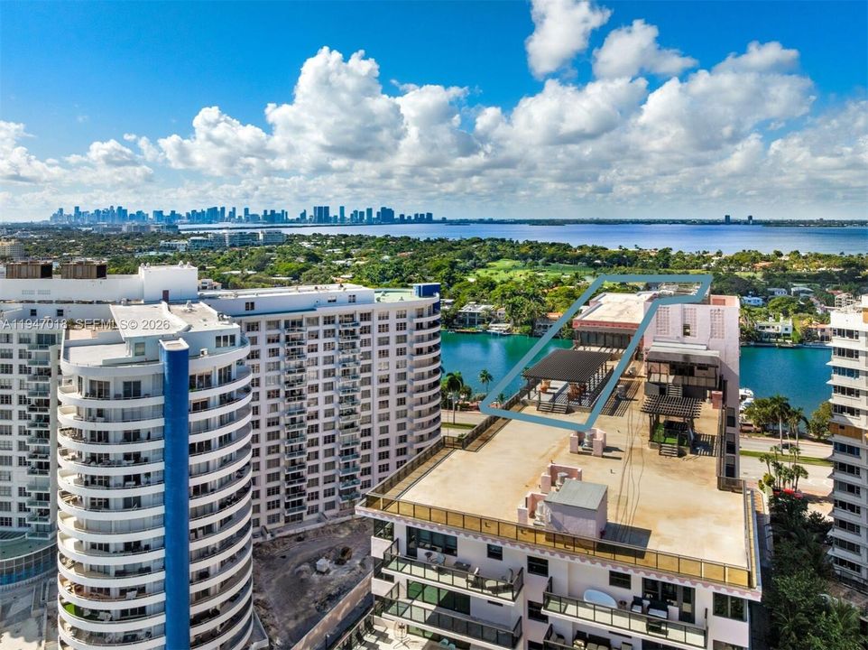 For Sale: $9,900,000 (5 beds, 8 baths, 8280 Square Feet)