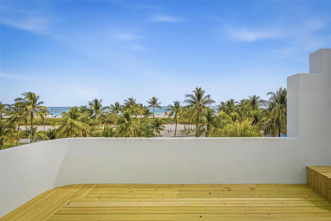 For Sale: $5,999,000 (4 beds, 4 baths, 2789 Square Feet)