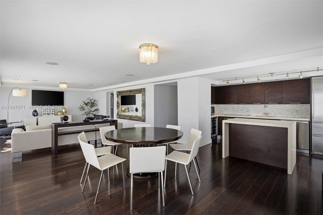 For Sale: $5,999,000 (4 beds, 4 baths, 2789 Square Feet)