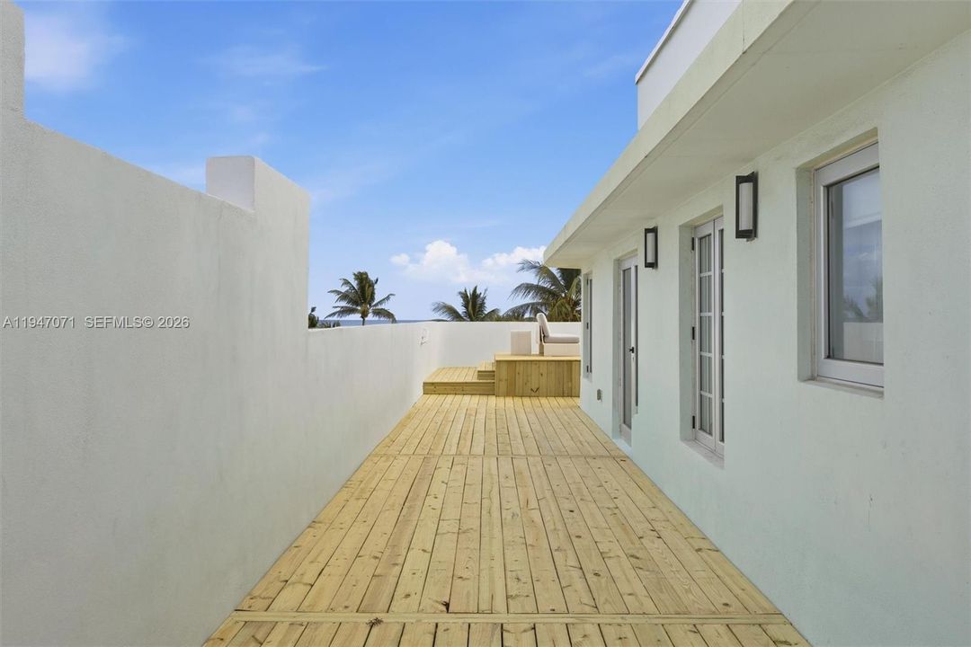 For Sale: $5,999,000 (4 beds, 4 baths, 2789 Square Feet)