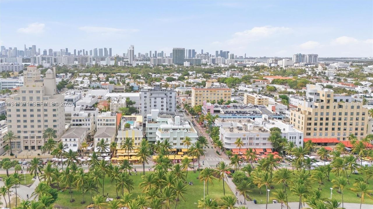For Sale: $5,999,000 (4 beds, 4 baths, 2789 Square Feet)