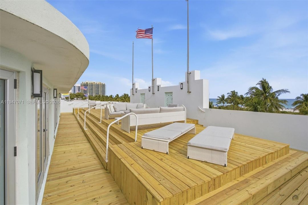 For Sale: $5,999,000 (4 beds, 4 baths, 2789 Square Feet)