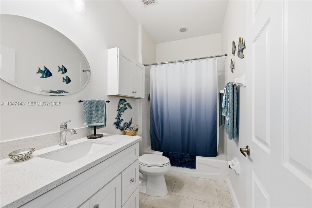 Active With Contract: $399,000 (2 beds, 2 baths, 1253 Square Feet)