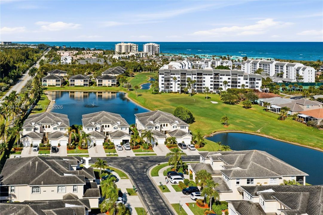 Active With Contract: $399,000 (2 beds, 2 baths, 1253 Square Feet)