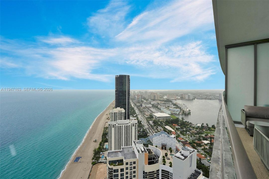 En Venta: $6,450,000 (4 camas, 4 baños, 2682 Pies cuadrados)