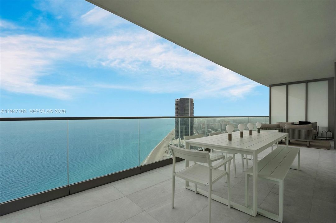 En Venta: $6,450,000 (4 camas, 4 baños, 2682 Pies cuadrados)