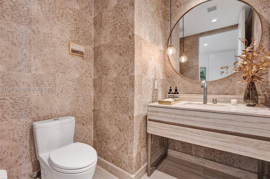 En Venta: $6,450,000 (4 camas, 4 baños, 2682 Pies cuadrados)