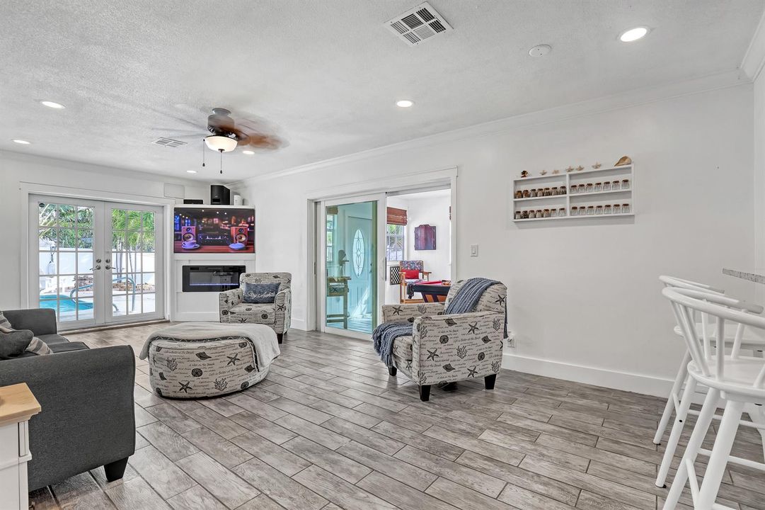1890 SW 59th (7)