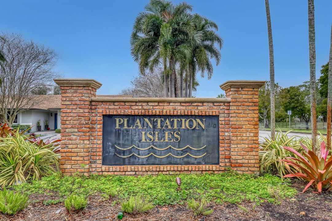 1890 SW 59th (53)