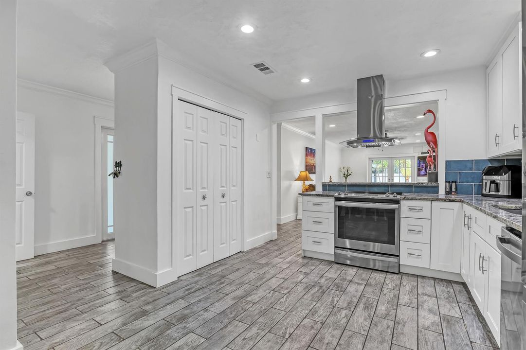 1890 SW 59th (13)