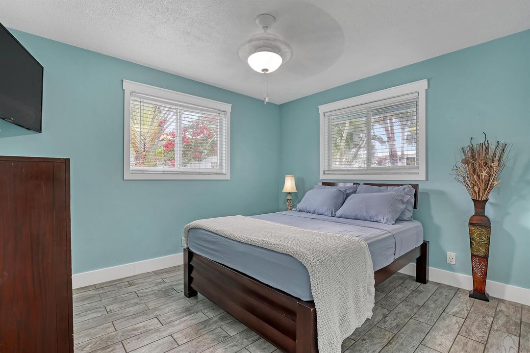 1890 SW 59th (24)