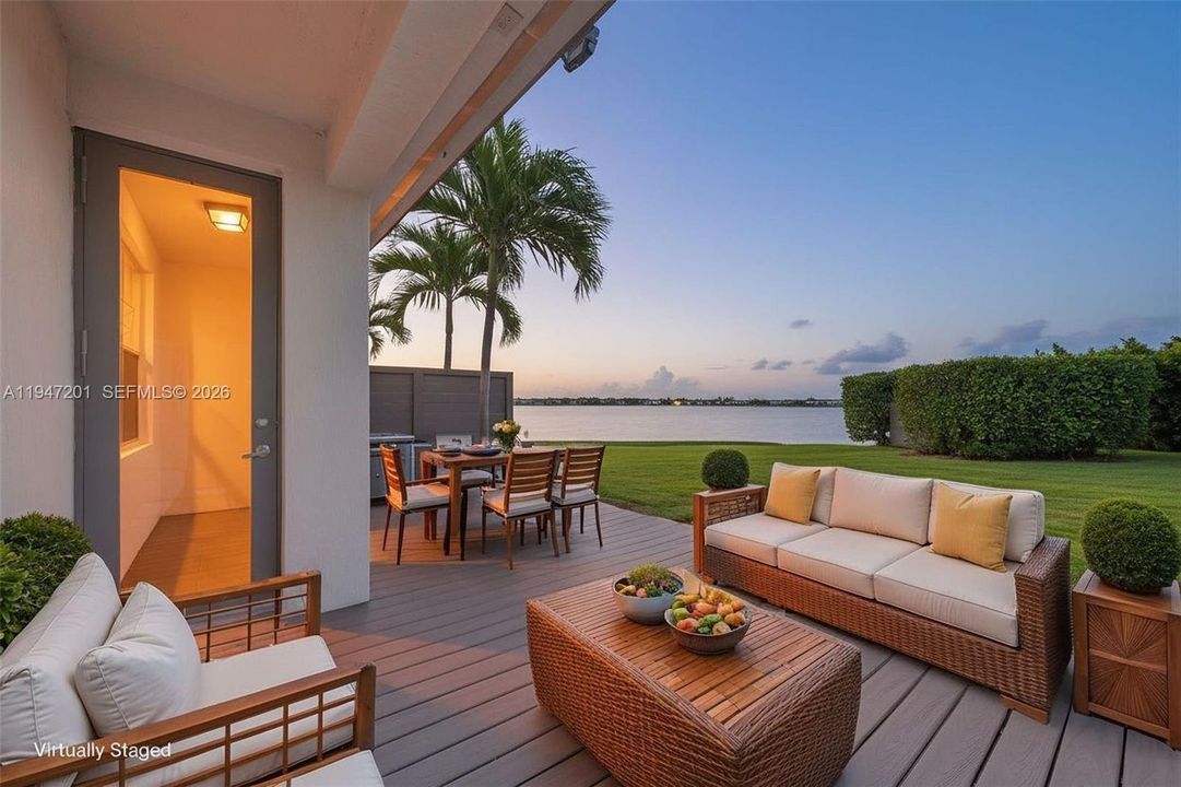 Recently Sold: $599,999 (3 beds, 2 baths, 1588 Square Feet)