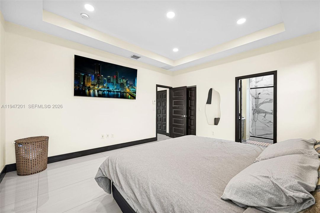 Recently Sold: $599,999 (3 beds, 2 baths, 1588 Square Feet)