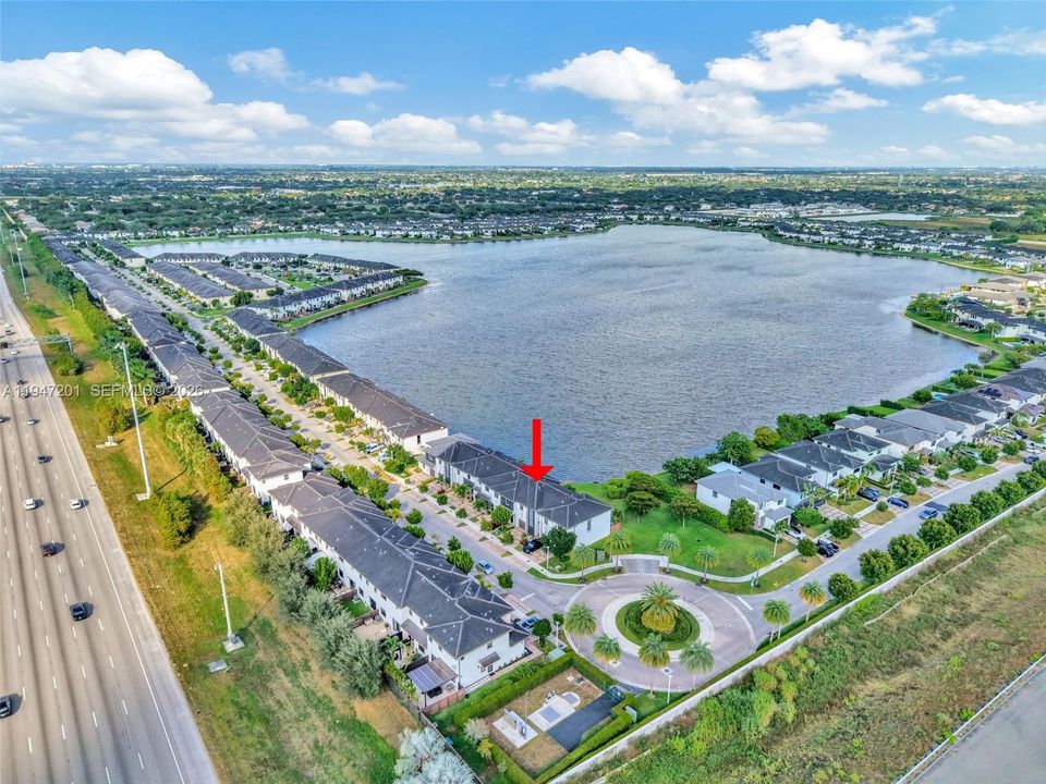 Recently Sold: $599,999 (3 beds, 2 baths, 1588 Square Feet)