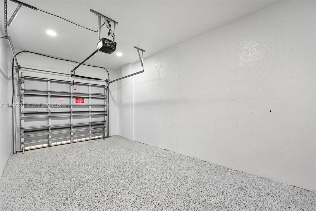 Recently Sold: $599,999 (3 beds, 2 baths, 1588 Square Feet)