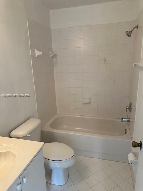 For Sale: $209,900 (2 beds, 2 baths, 815 Square Feet)