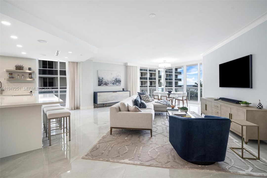 Activo con contrato: $2,500,000 (3 camas, 2 baños, 2210 Pies cuadrados)