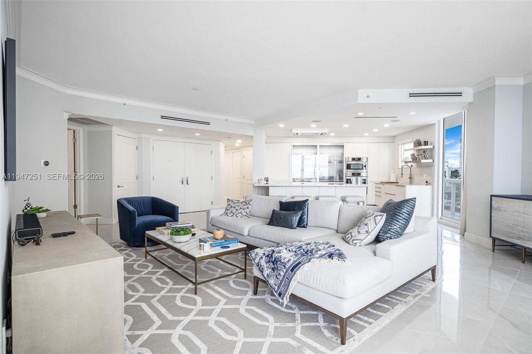 Activo con contrato: $2,500,000 (3 camas, 2 baños, 2210 Pies cuadrados)