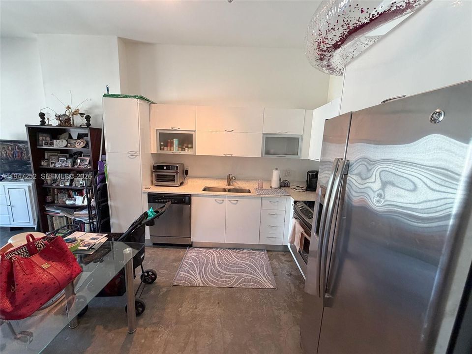 En Venta: $330,000 (1 camas, 1 baños, 651 Pies cuadrados)