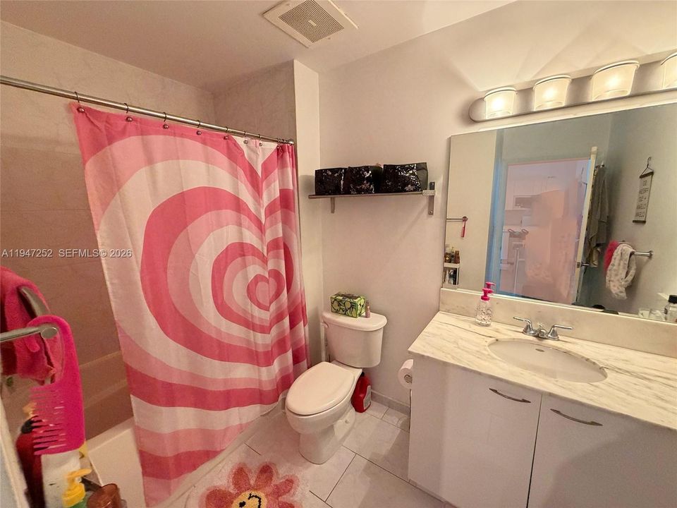 En Venta: $330,000 (1 camas, 1 baños, 651 Pies cuadrados)