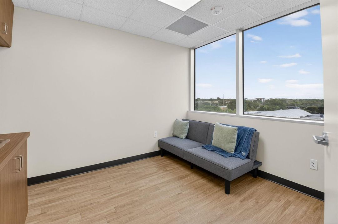 Vacant Sublease Room