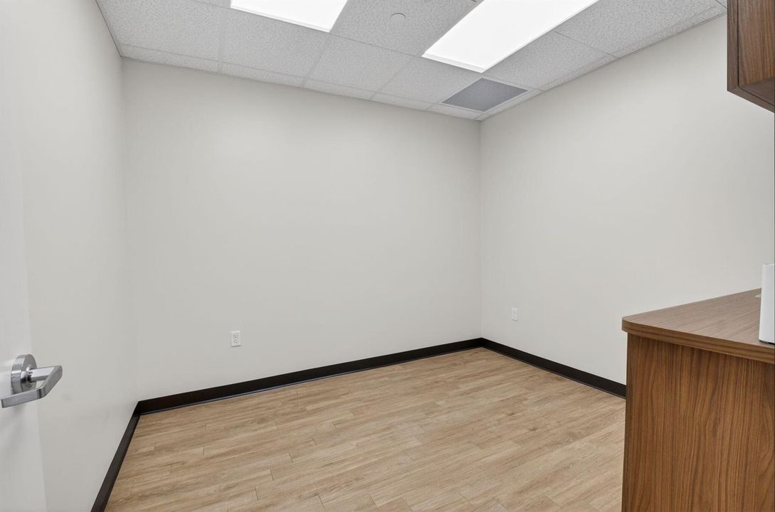 Third Vacant Sublease Room 2