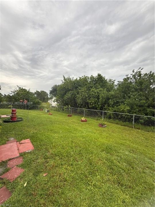 Recently Sold: $250,000 (3 beds, 2 baths, 1274 Square Feet)