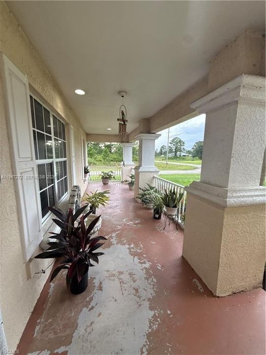 Recently Sold: $250,000 (3 beds, 2 baths, 1274 Square Feet)