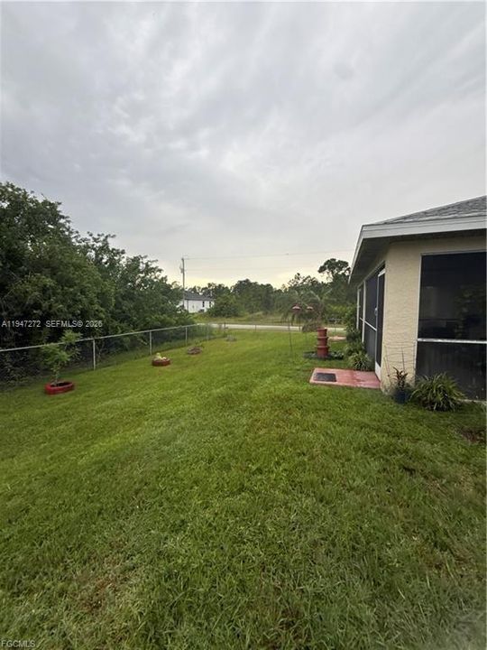 Recently Sold: $250,000 (3 beds, 2 baths, 1274 Square Feet)
