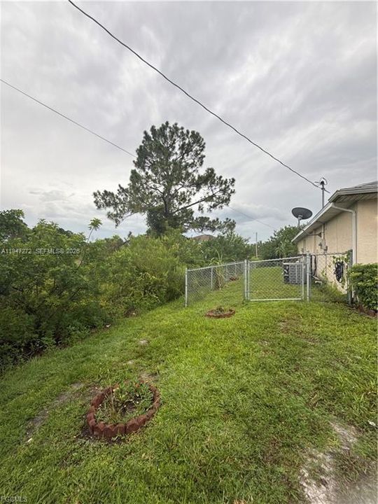 Recently Sold: $250,000 (3 beds, 2 baths, 1274 Square Feet)