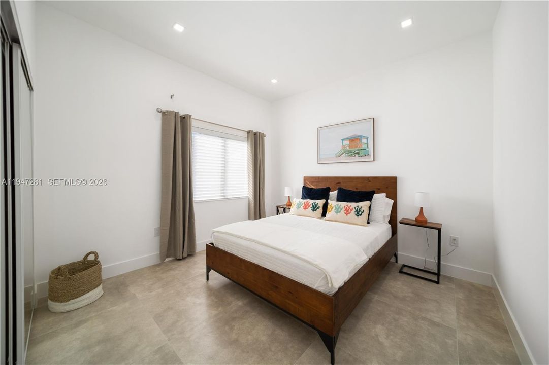 En Venta: $899,900 (4 camas, 3 baños, 1833 Pies cuadrados)