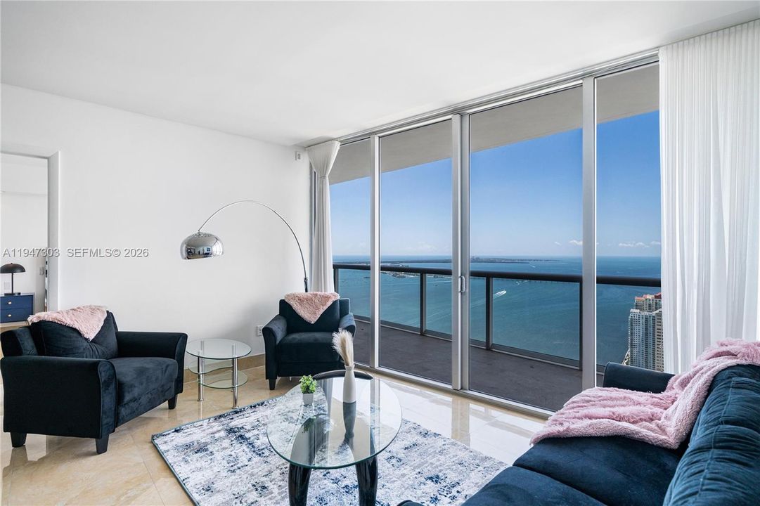 For Sale: $2,199,000 (3 beds, 3 baths, 2097 Square Feet)