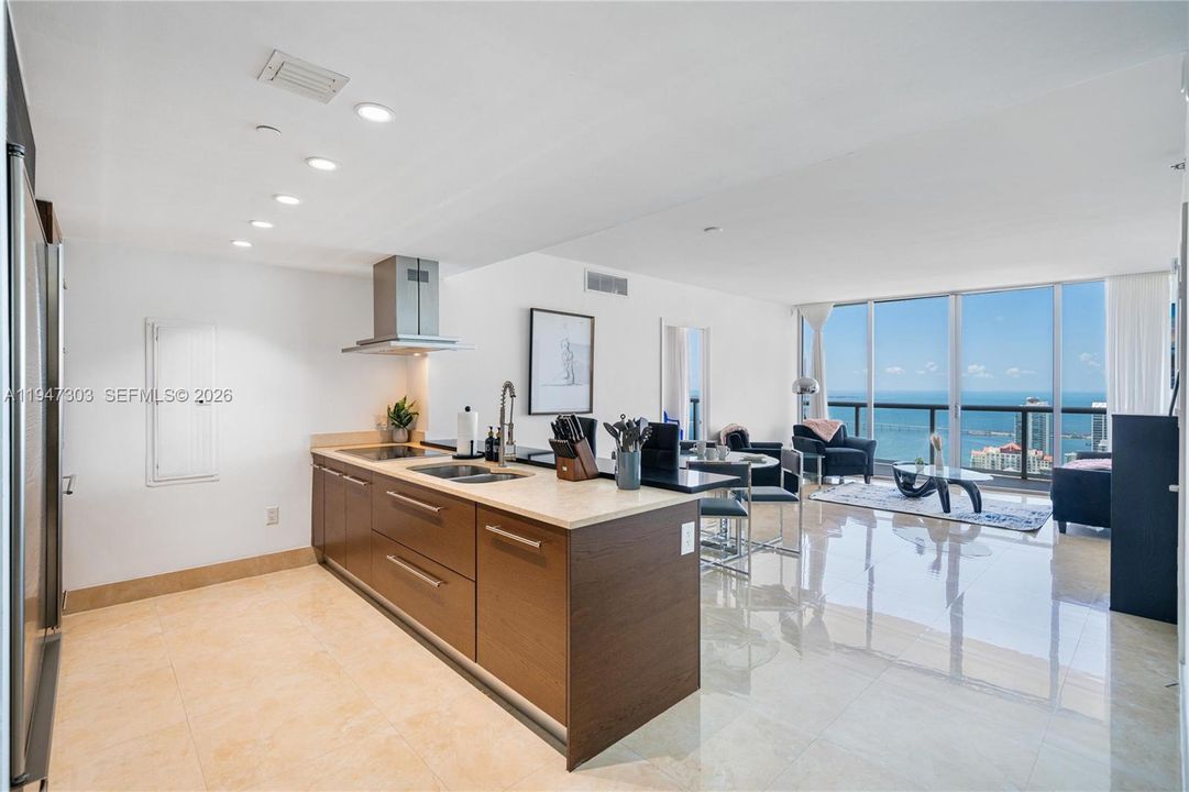 For Sale: $2,199,000 (3 beds, 3 baths, 2097 Square Feet)