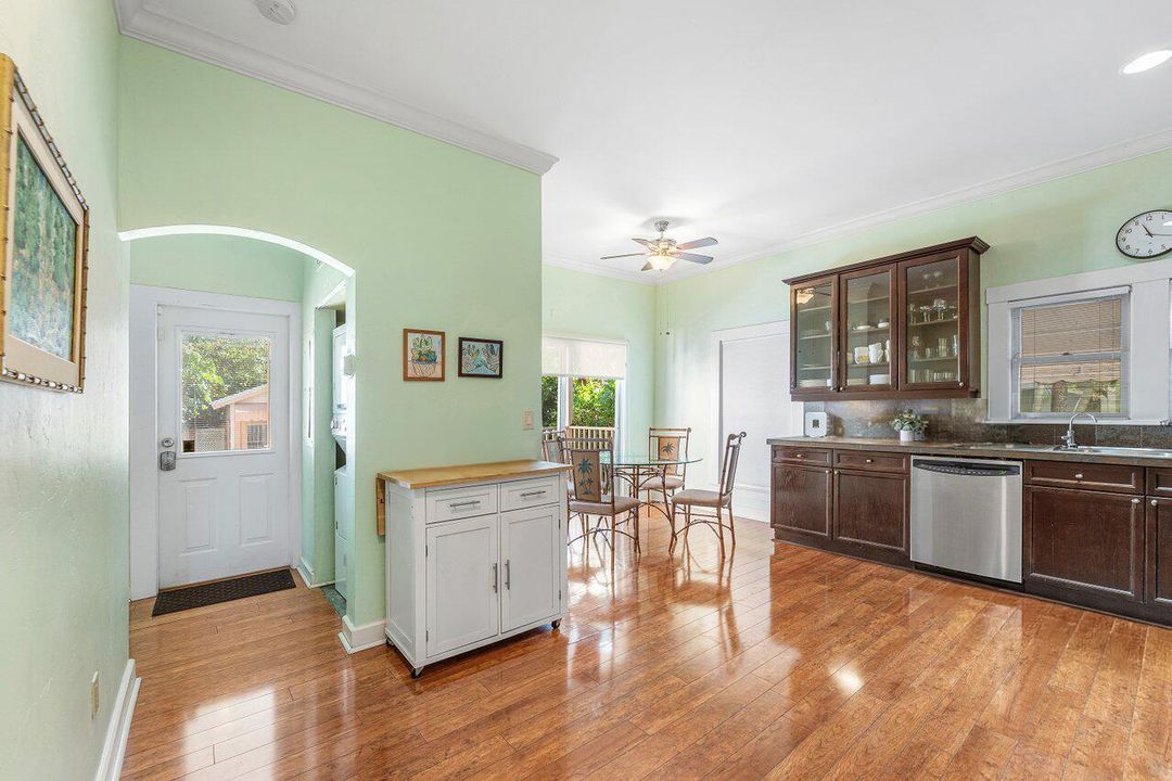 015-219SouthSwintonAve