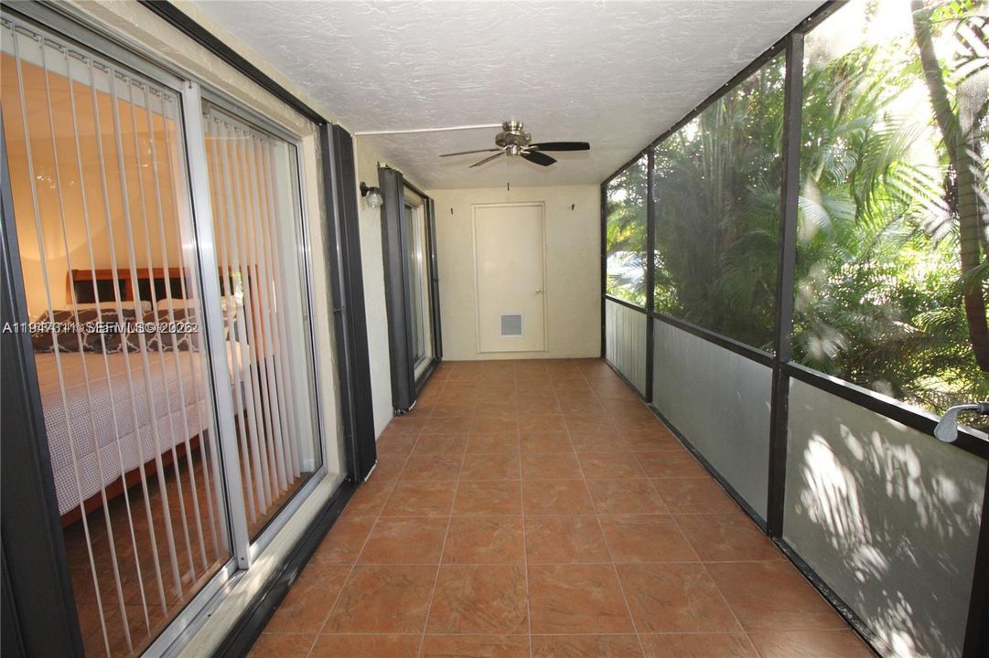 Screened in porch/patio